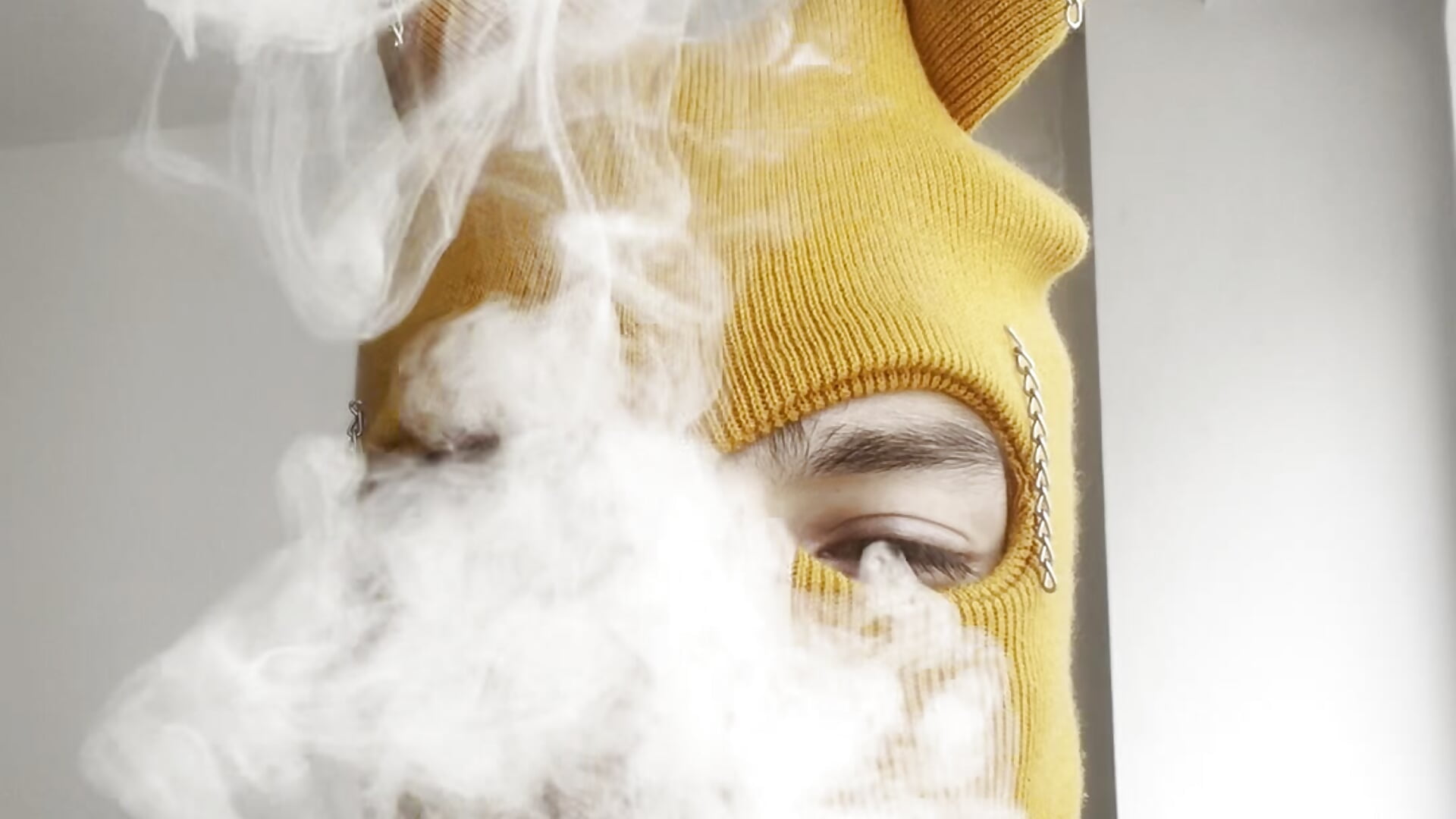 Sexy Smoke 😈🔥– dale_dickelson kameramodell videója