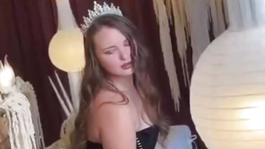 🧡 - video by AliceSagkew cam model