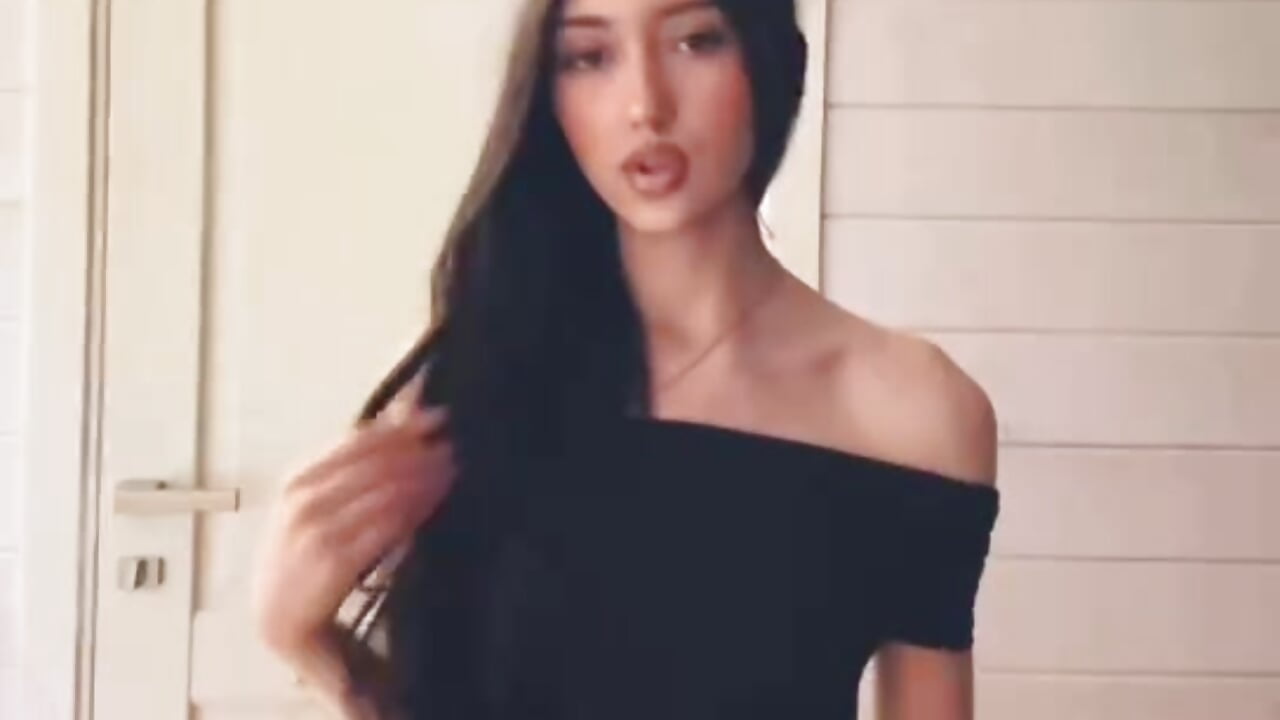 Me me me :3 - video by CythiaWallbrown cam model