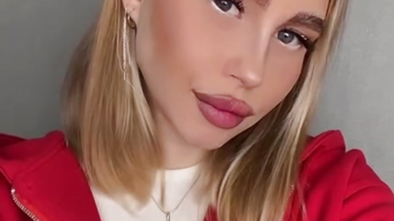 hiii - video của người mẫu cam JoneChatt
