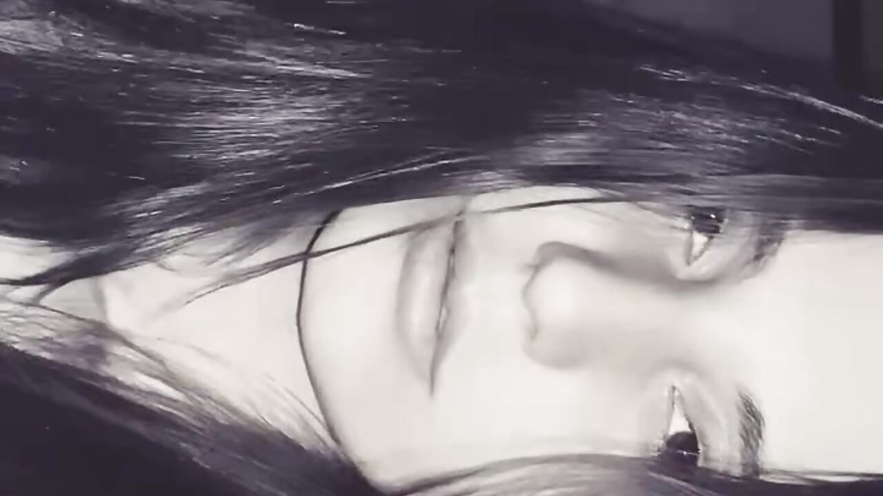 Hello 💥 - Vídeo de KrystinaCorf, modelo de vídeos