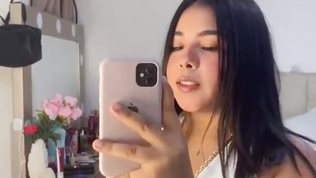 WhatsApp Video 2026-10-10 at 5,31,20 PM - video oleh LunaVelvet33 kamera model