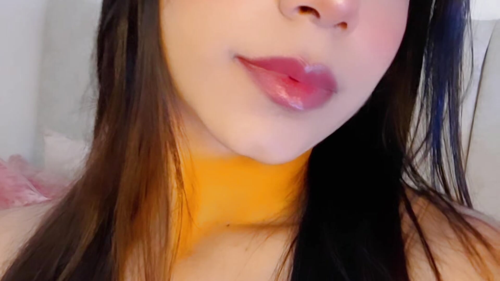 1000324627 - video oleh HannaSteell kamera model