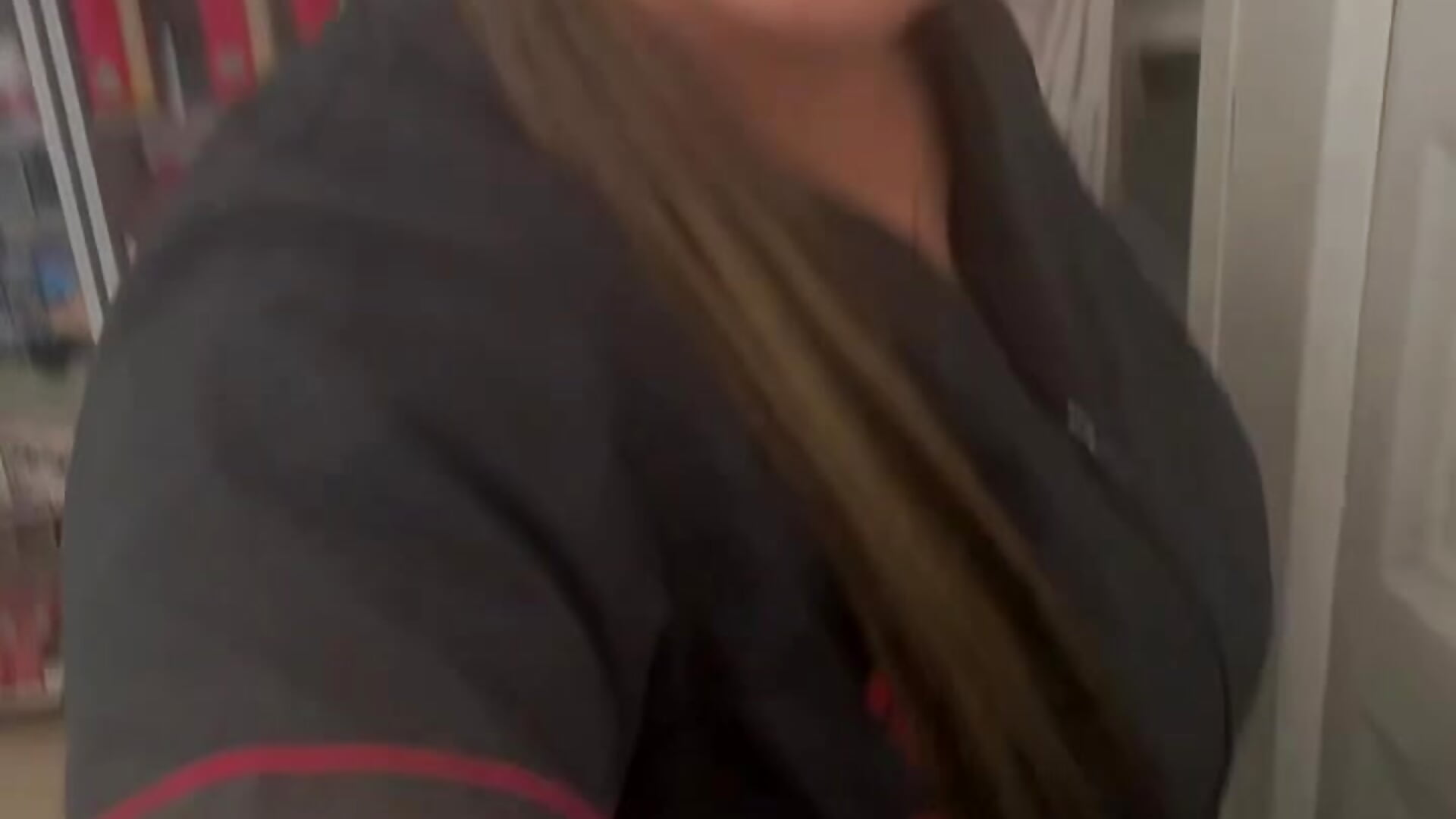 Mi uniforme de hoy 💋🥰 – video modela na kameri MajoMoretti