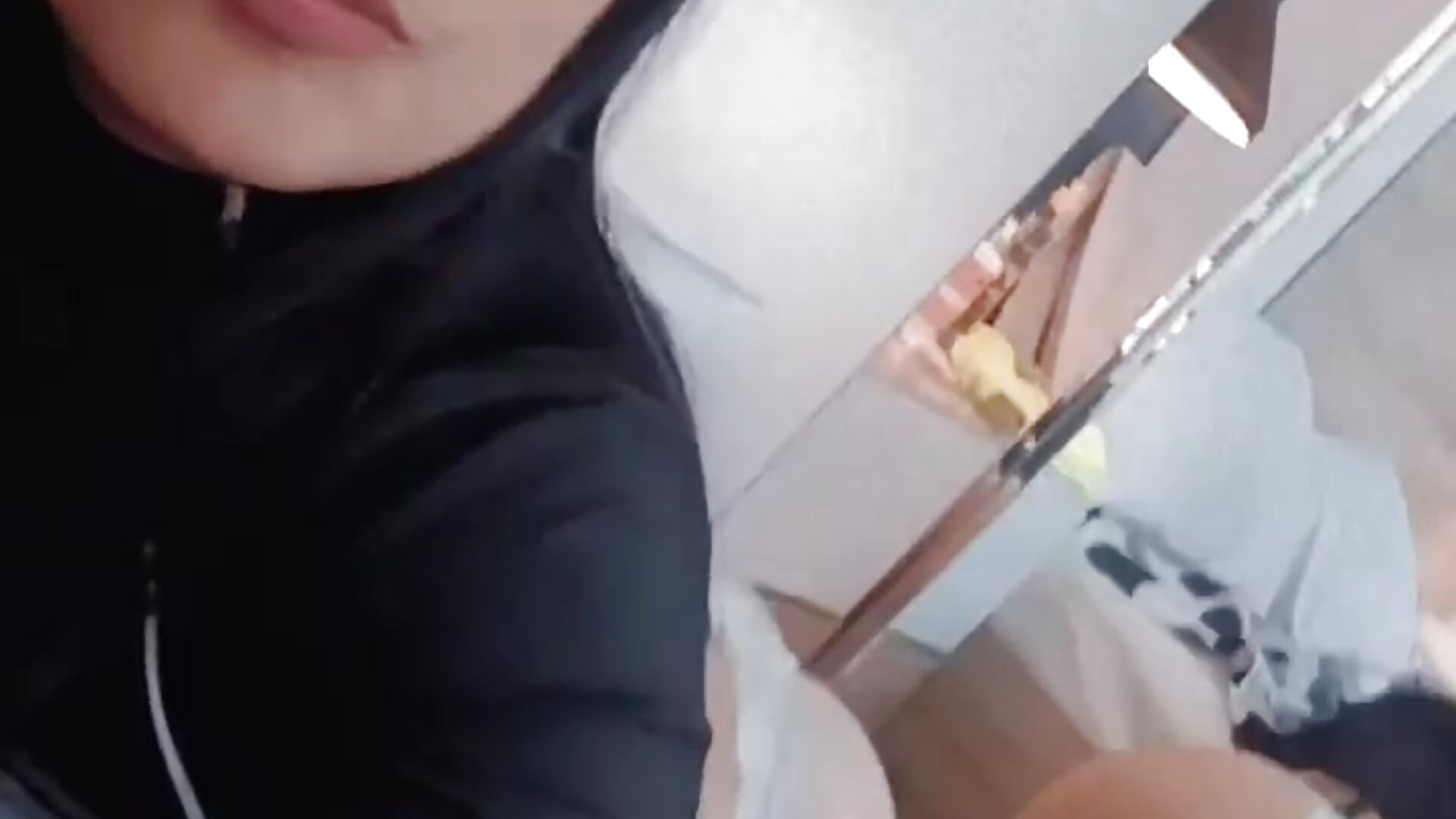 Hot mirror (●'◡'●) — filmik StarfireLo, modela(-lki) na kamerkach