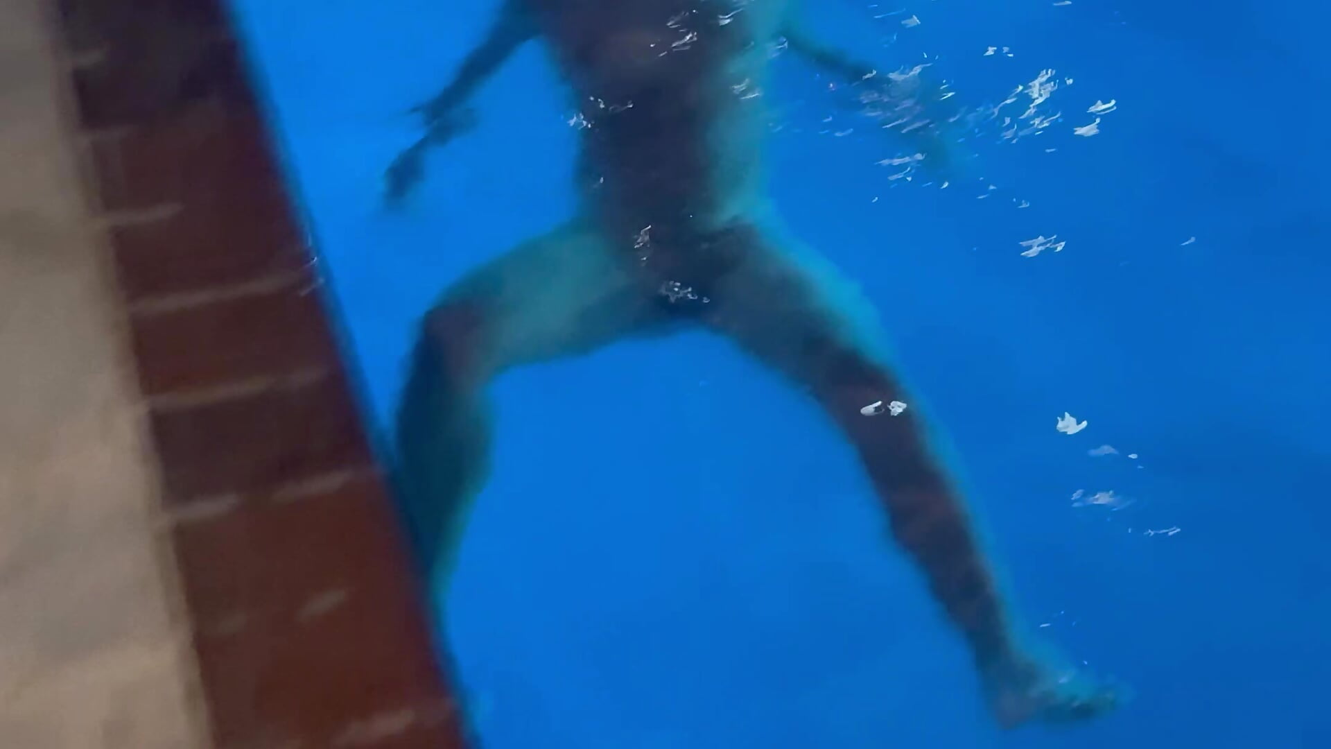 nadando desnudi – video modela na kameri Morenojose01