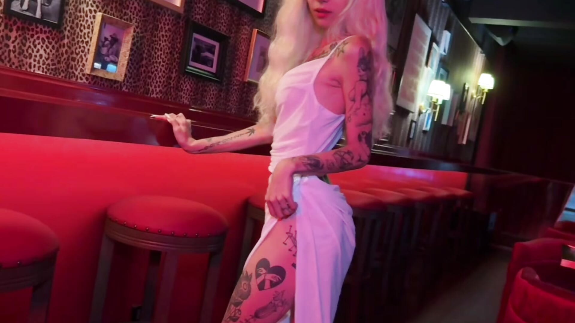copy_D14127C8-48F6-43DE-9098-8F68C273DB47 - video by yaya-0008 cam model