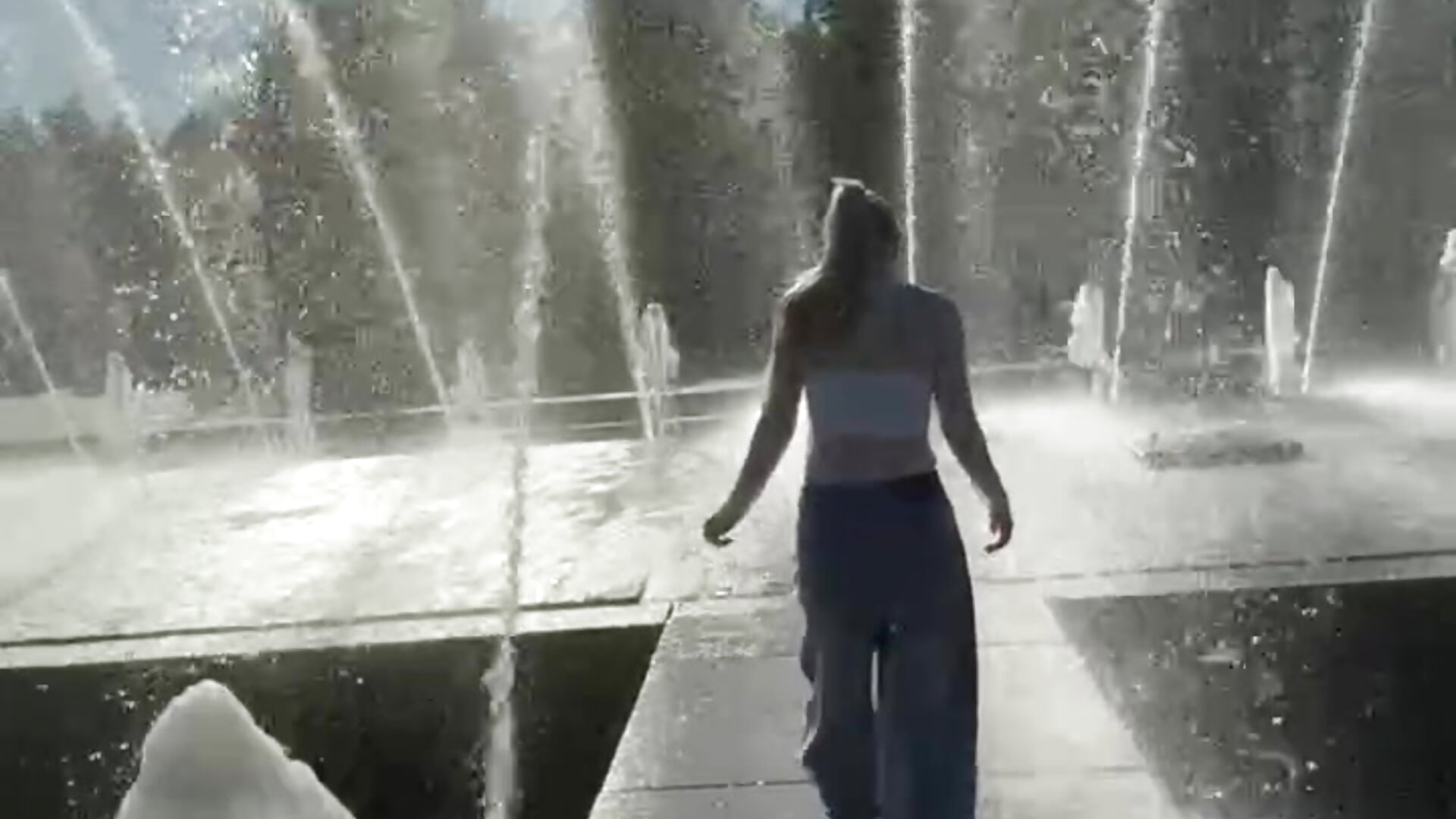 got a little wet – video af KyraBumbray cam-model
