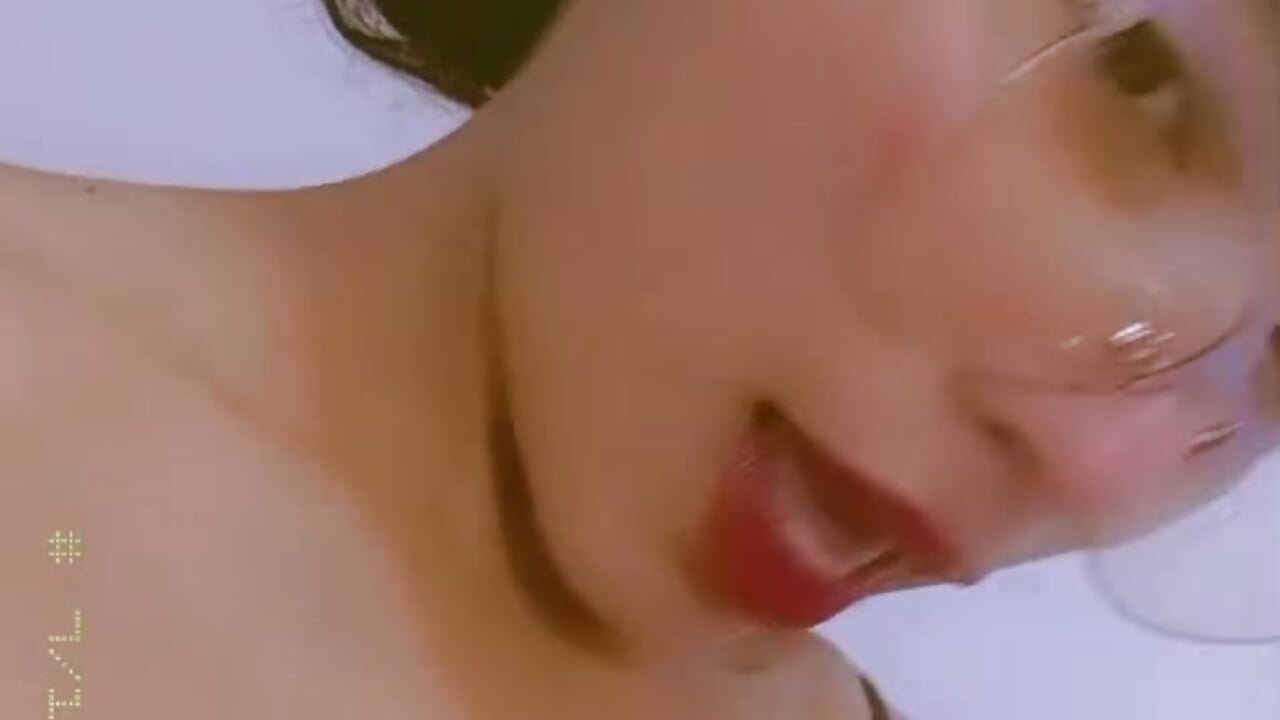 😉 - video od modelky/modela Mia_Bloom25