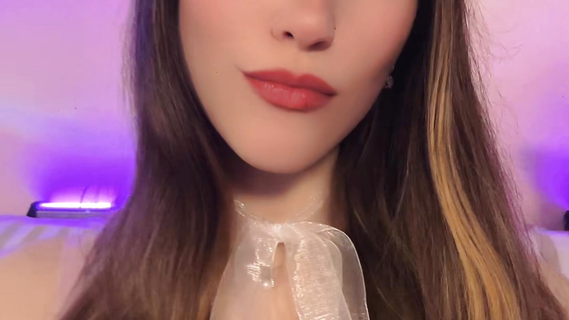 It's just me 🪷 - clip cu White_Widoww model videochat