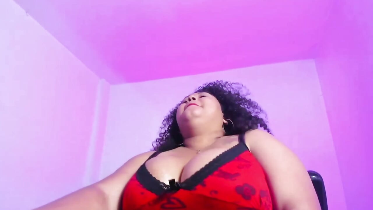 You like my boos in your face?