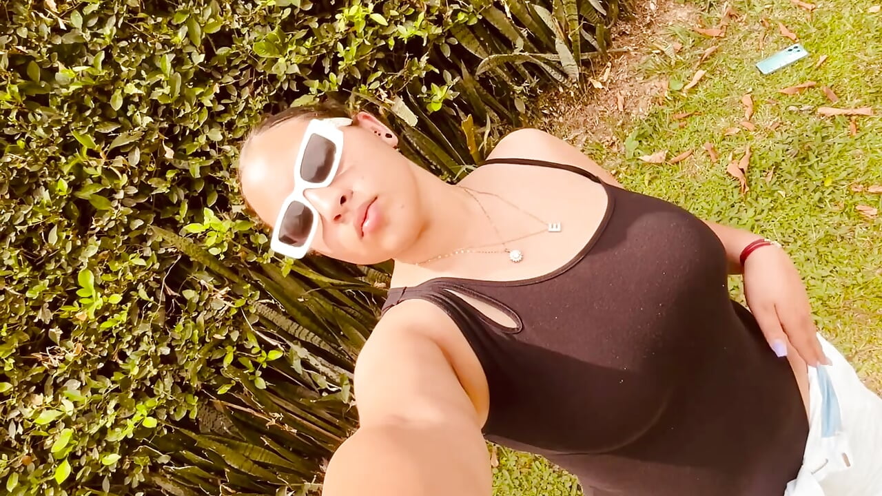 profile-intro-video-1791742241