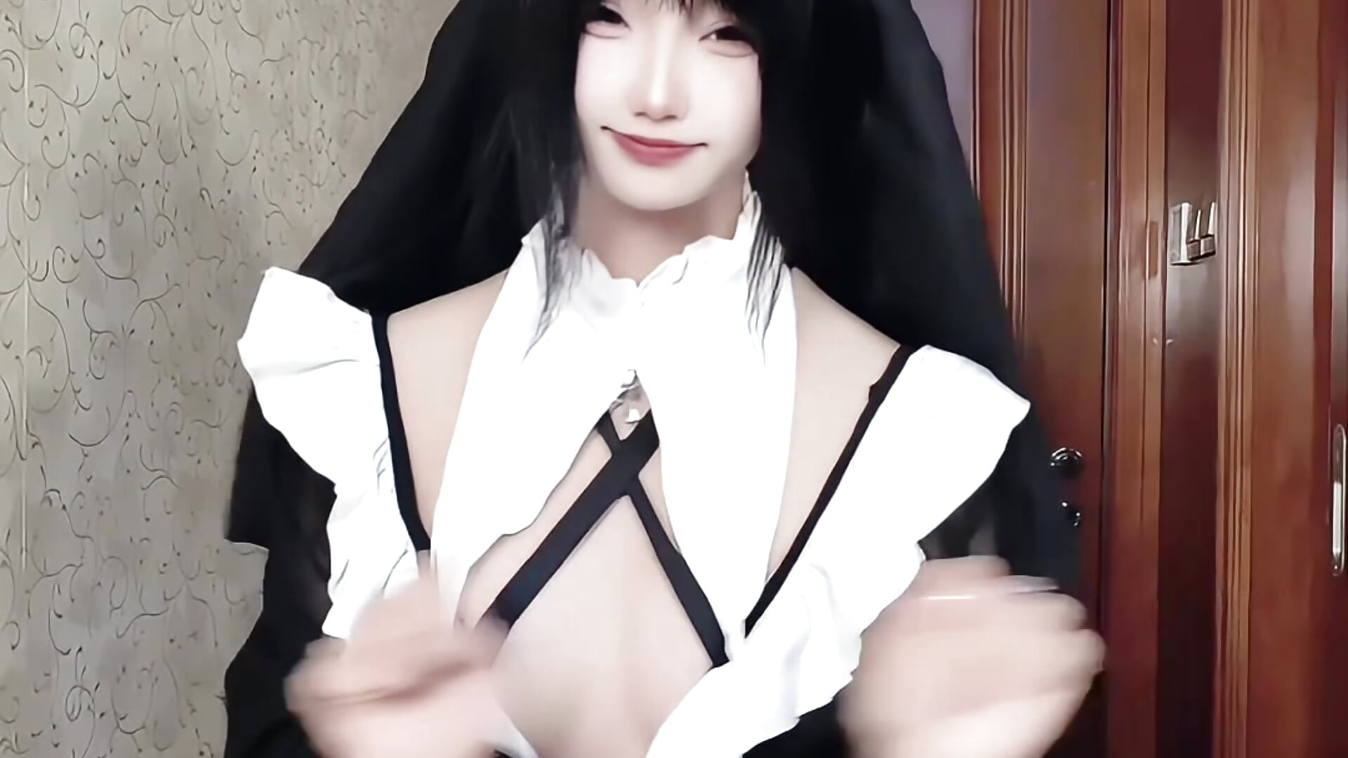 闲来无事跳个舞吧 - video by lreneda55 cam model
