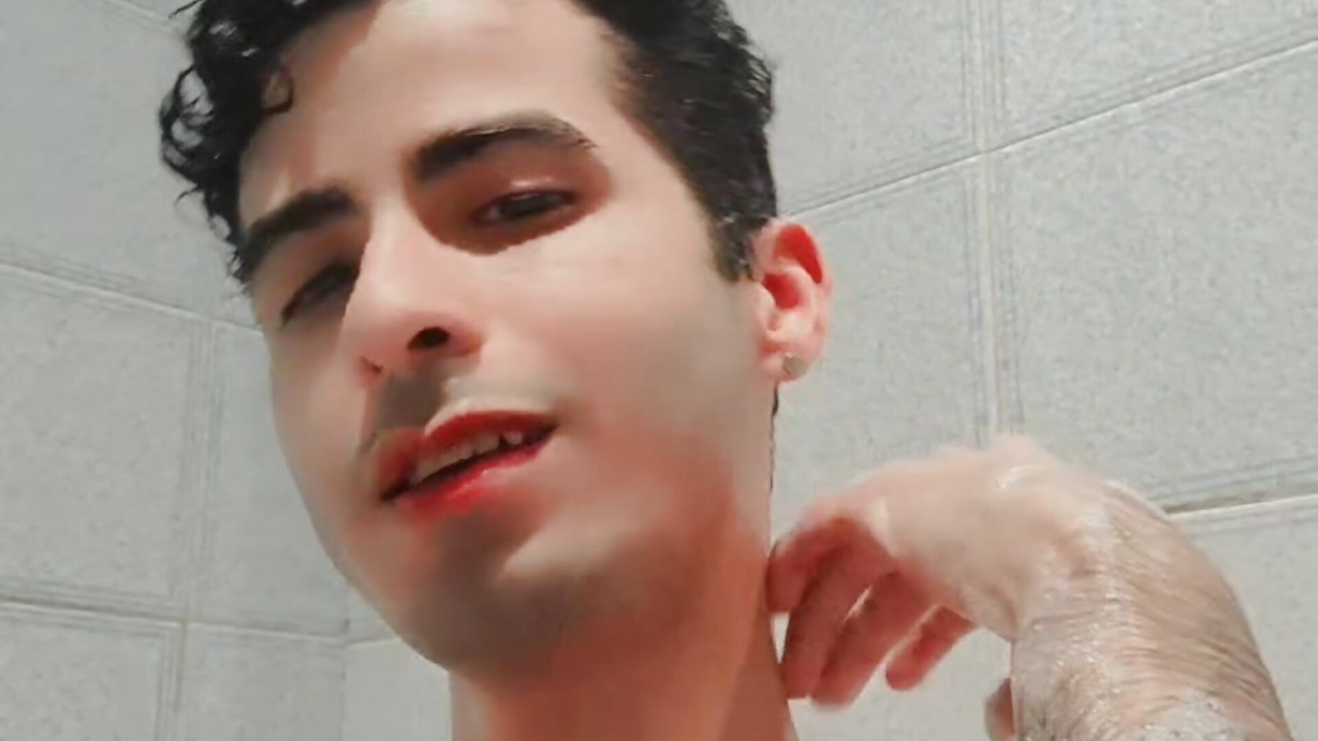 A bit of me in the tub🛁 – video modela na kameri zane__morgan