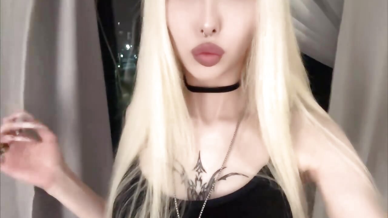 jusst a beginning 😈 - video oleh model kamera LollyBite