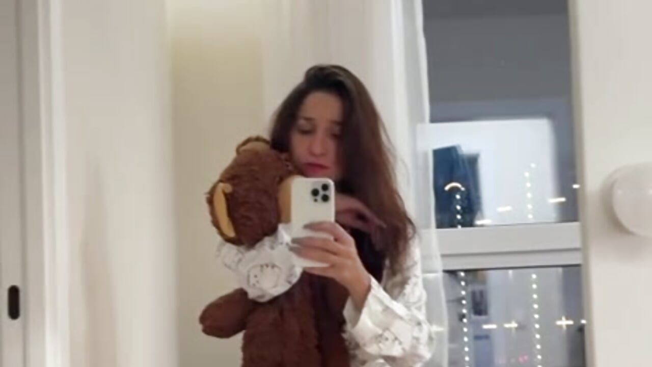 Dori - Vídeo de Monster_Doris, modelo de vídeos