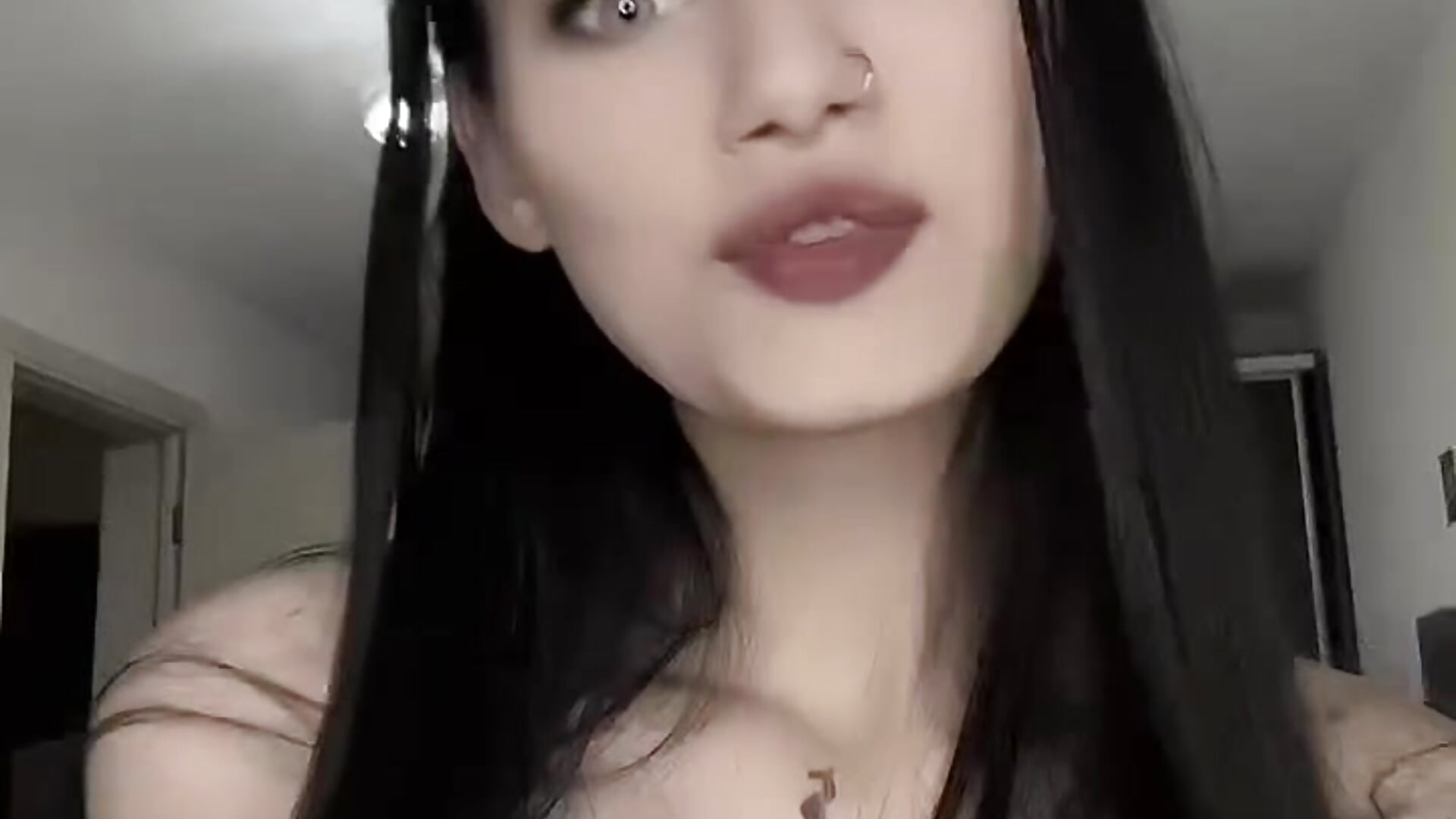 dark me - video by britneydollx cam model