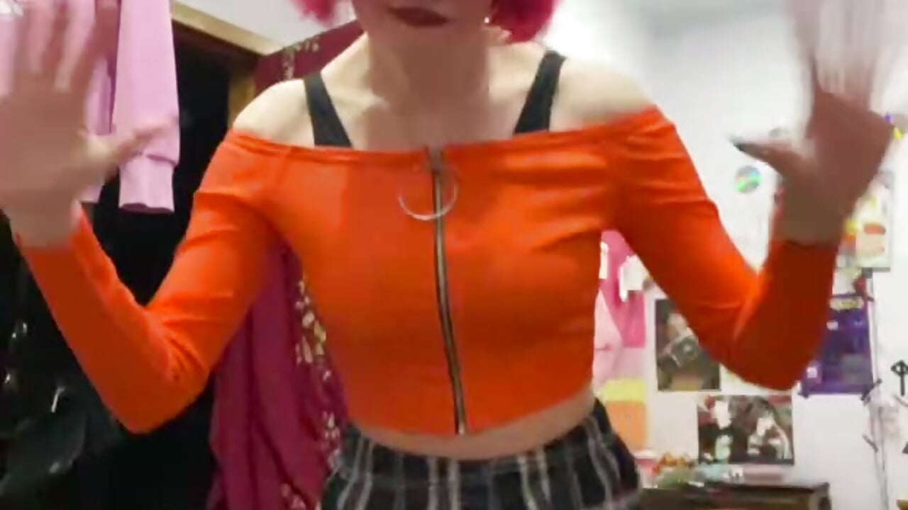 Look at me😋 - סרטון של RoxyCatLove, דוגמן/ית מצלמה
