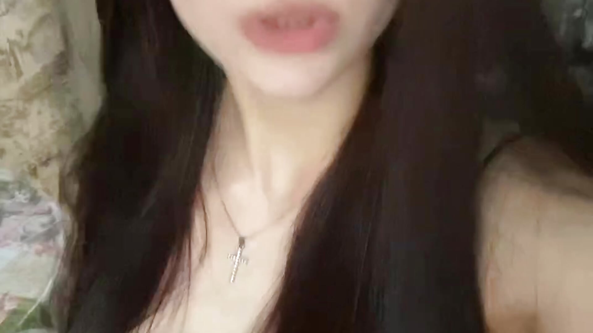 I just sing songs - סרטון של helena_doll, דוגמן/ית מצלמה