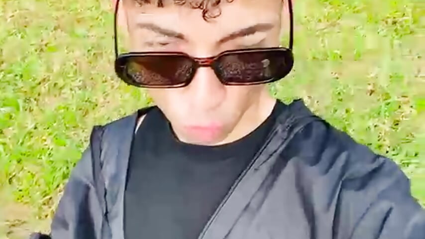 Me – video af LiamSteel_