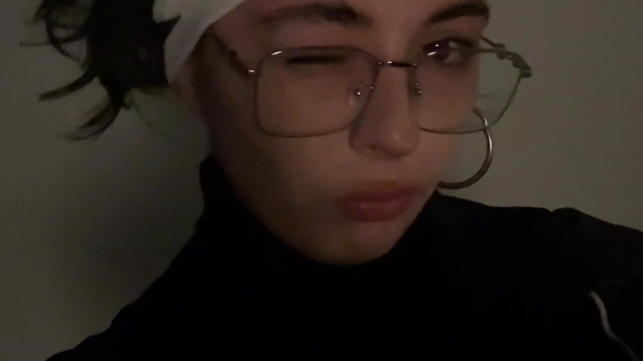 Helloooo guys - LittleHannaa_主播的视频