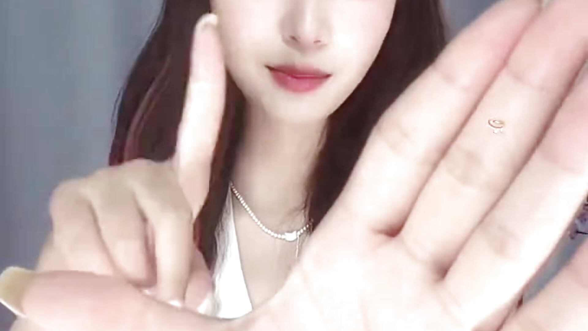 我美吗 - clip cu momo_O1 model videochat