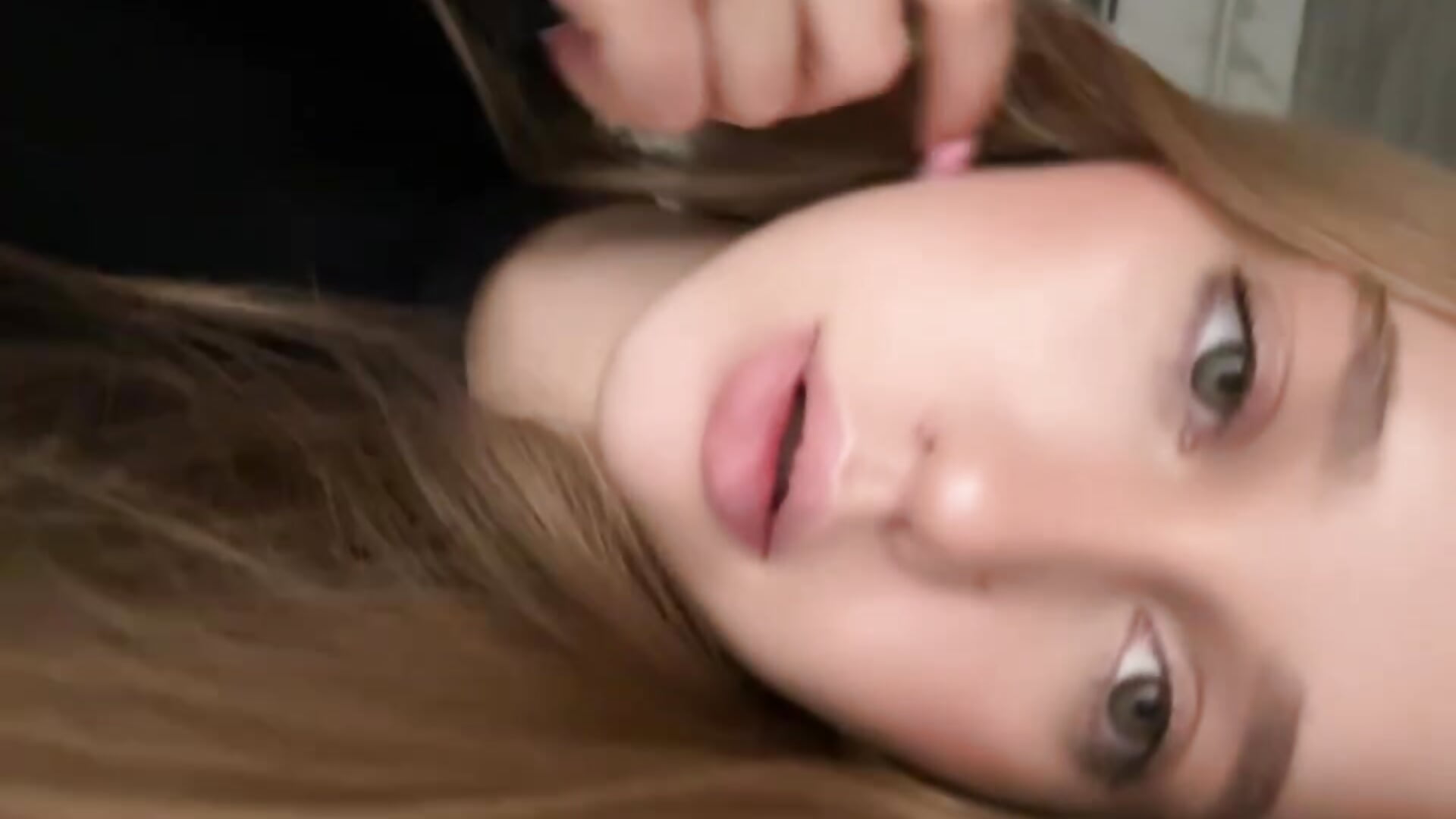 hi – video af BellaSweet054