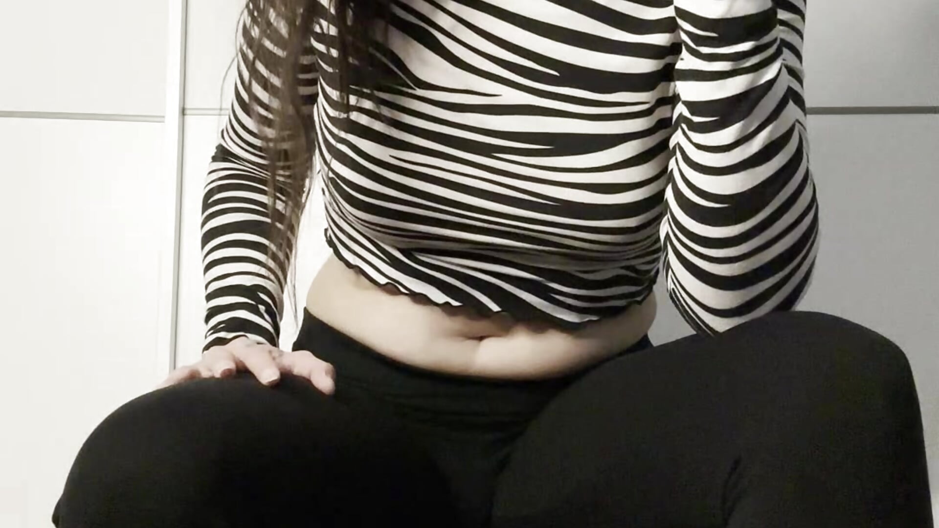 pura humillación que te deja temblando - video od modelky/modela LadyMojito