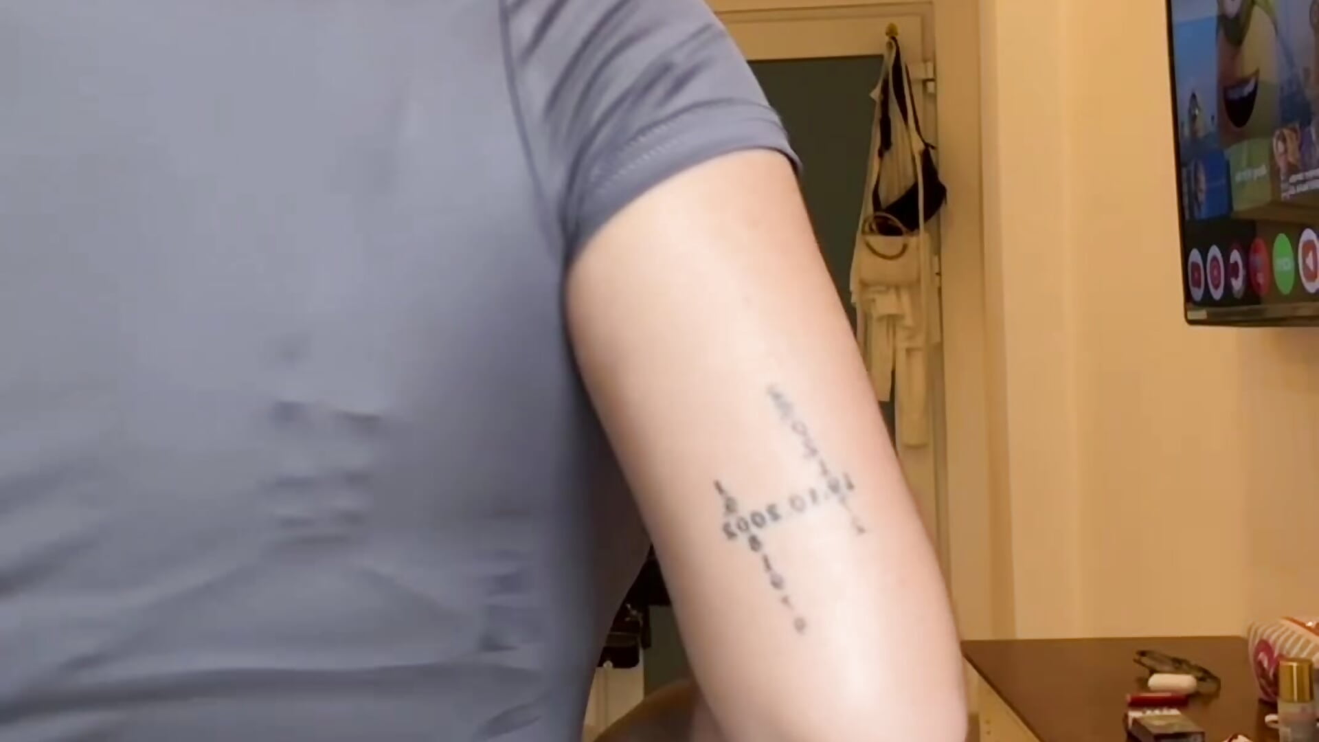 My Tattoos🙃 - clip cu OleneArribas model videochat