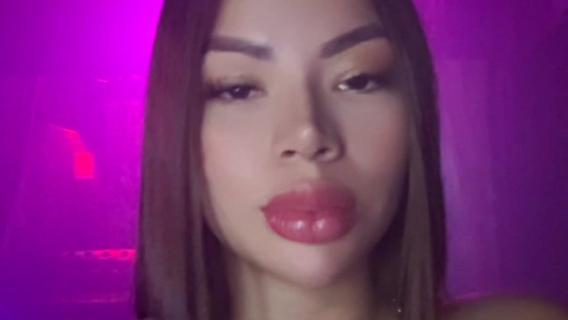 PARTY WITH ME 🥵🥴💋 - video by chloeparadiseX cam model