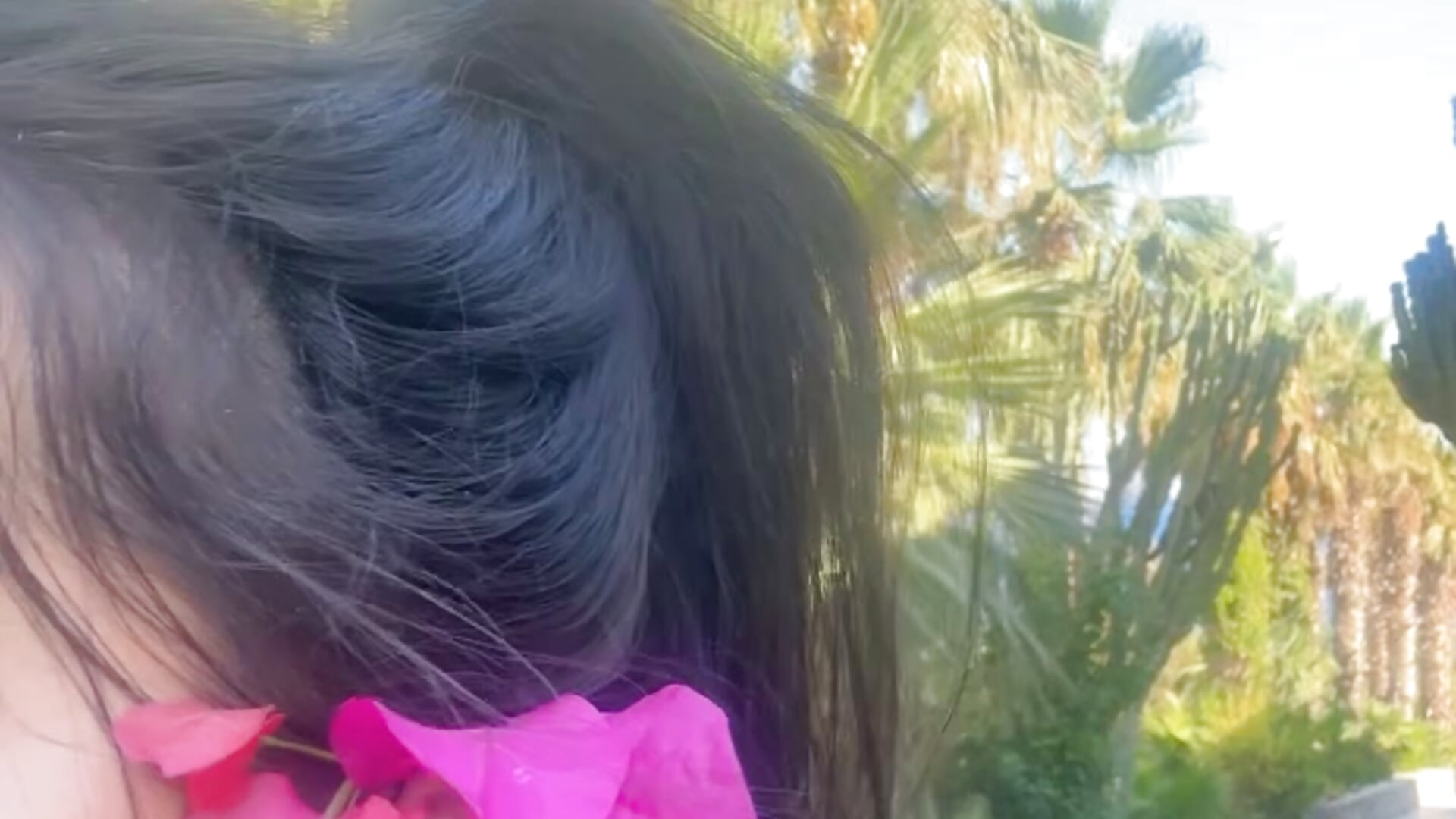 🌸🌸 - סרטון של EmiliaLaurentt, דוגמן/ית מצלמה