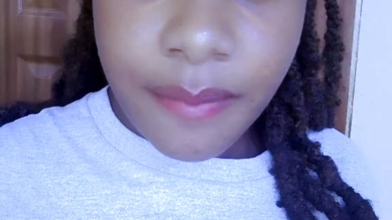 1000470598