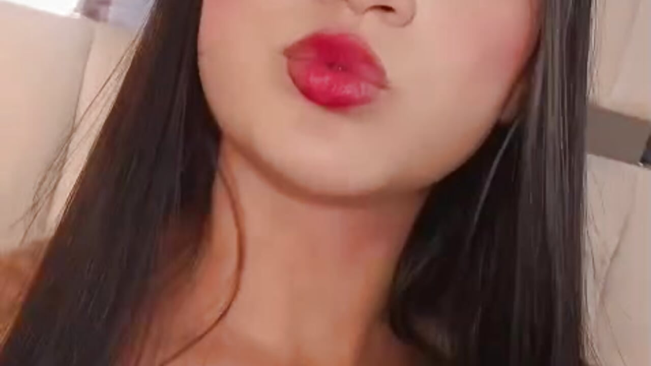 Hello there - video ChloeJonesss kameramallilta