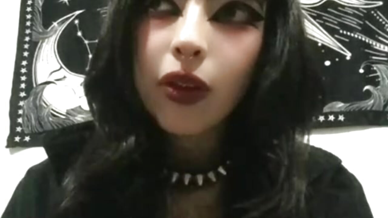 👀 - βίντεο χρήστη Neon_witch