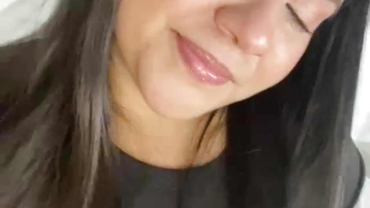 profile-intro-video-1792198071 - video van Dakotagrace15 cam-model