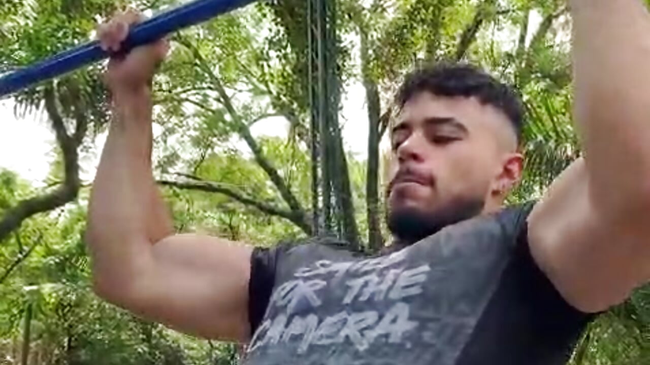 Exercising for me for u - video av Alexx_Wolf1 cam-modell