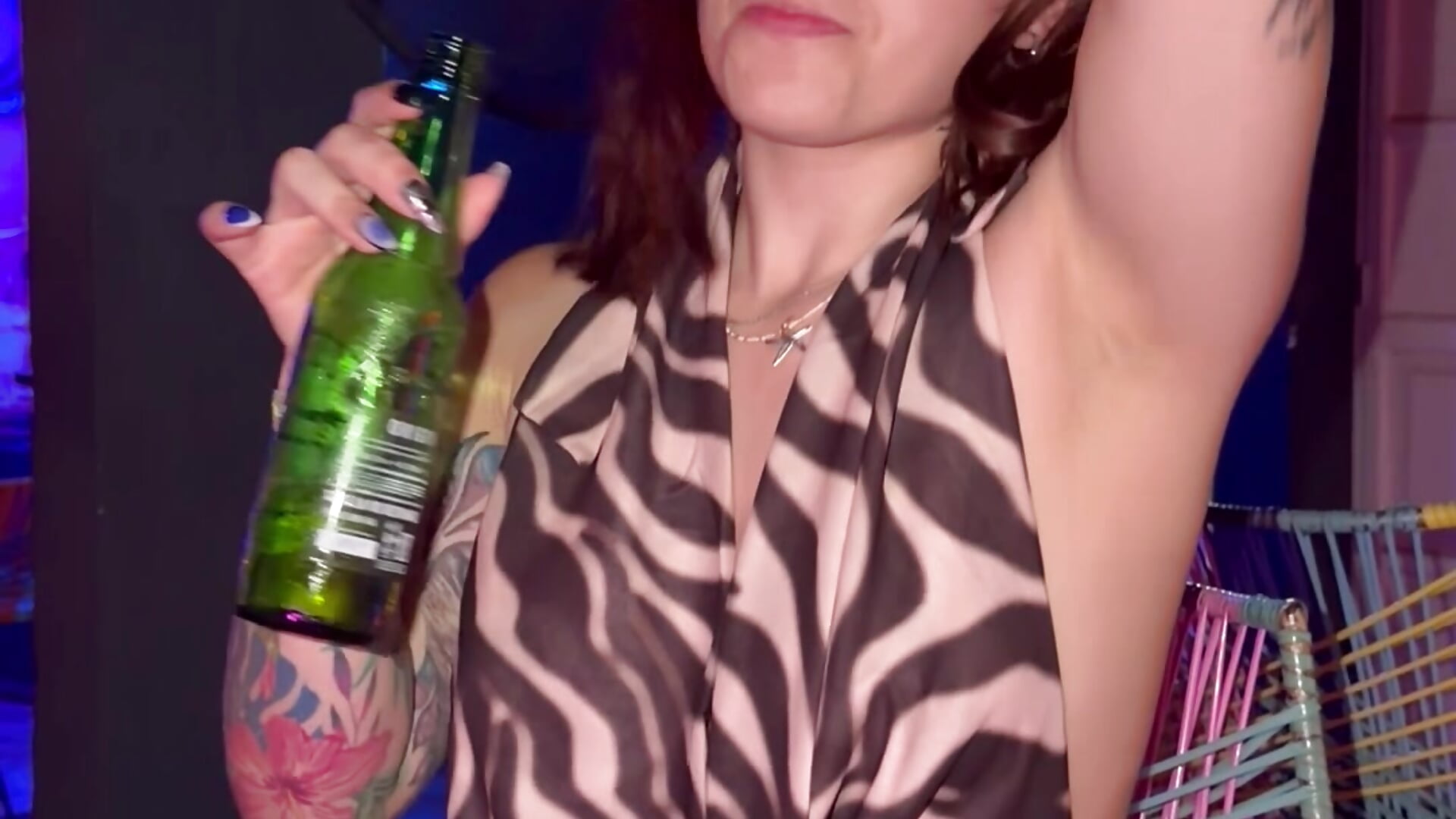 UPS 🍻💖 – video od webkamerové modelky marahotxx