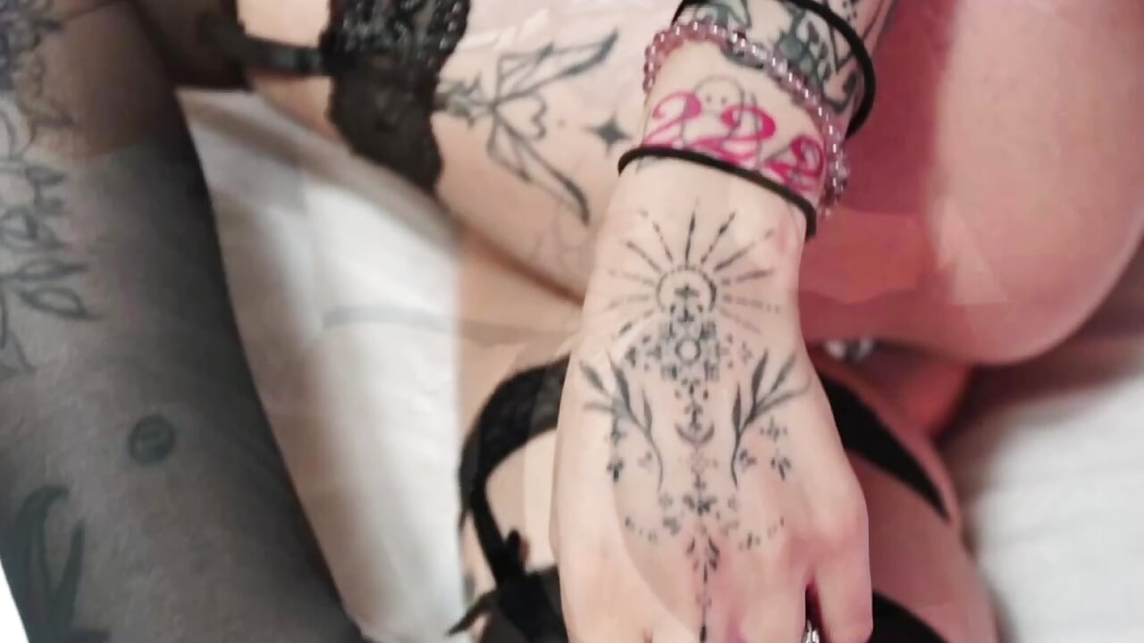 profile-intro-video-1791969845
