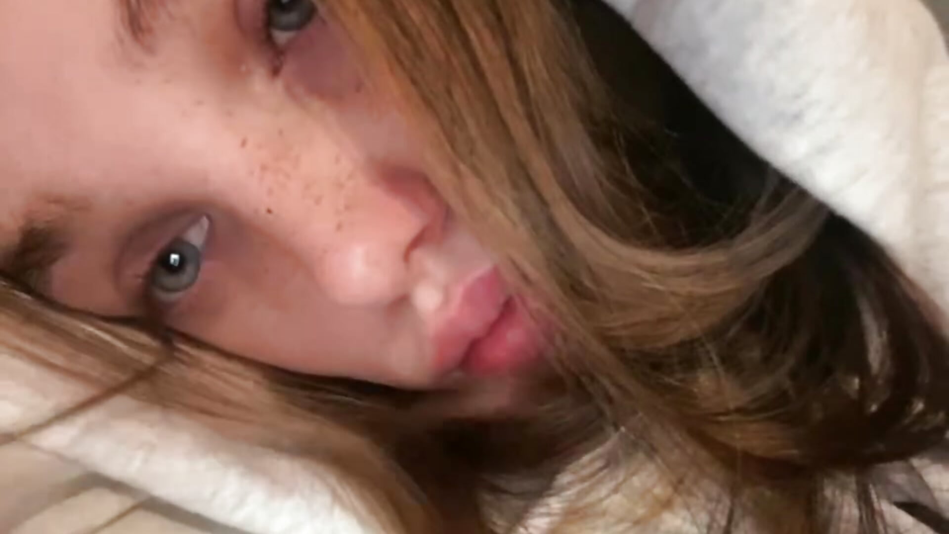 lipsing^^ — filmik Evelnova, modela(-lki) na kamerkach