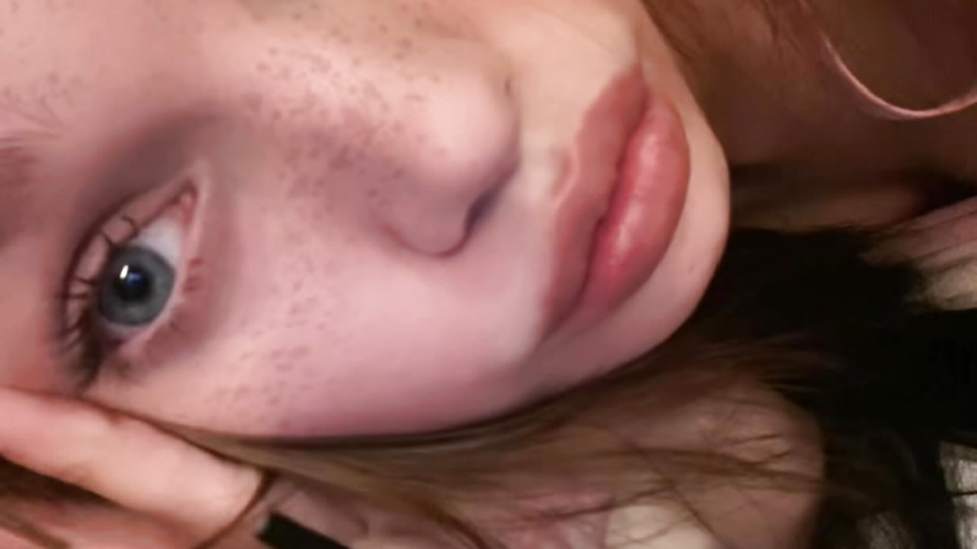 lipsing^^ — filmik Evelnova, modela(-lki) na kamerkach