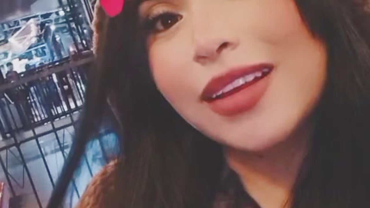 Me...🌸 - Vídeo de Monroy_am