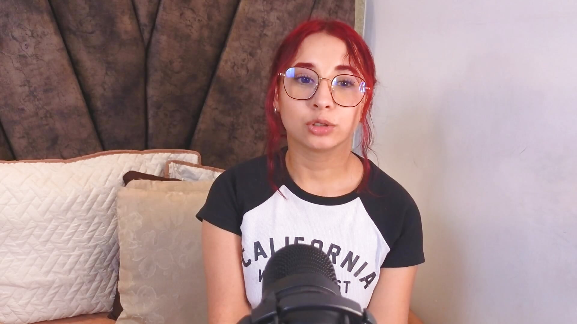 Do you like my voice? - clip cu Lyra_Rouse model videochat