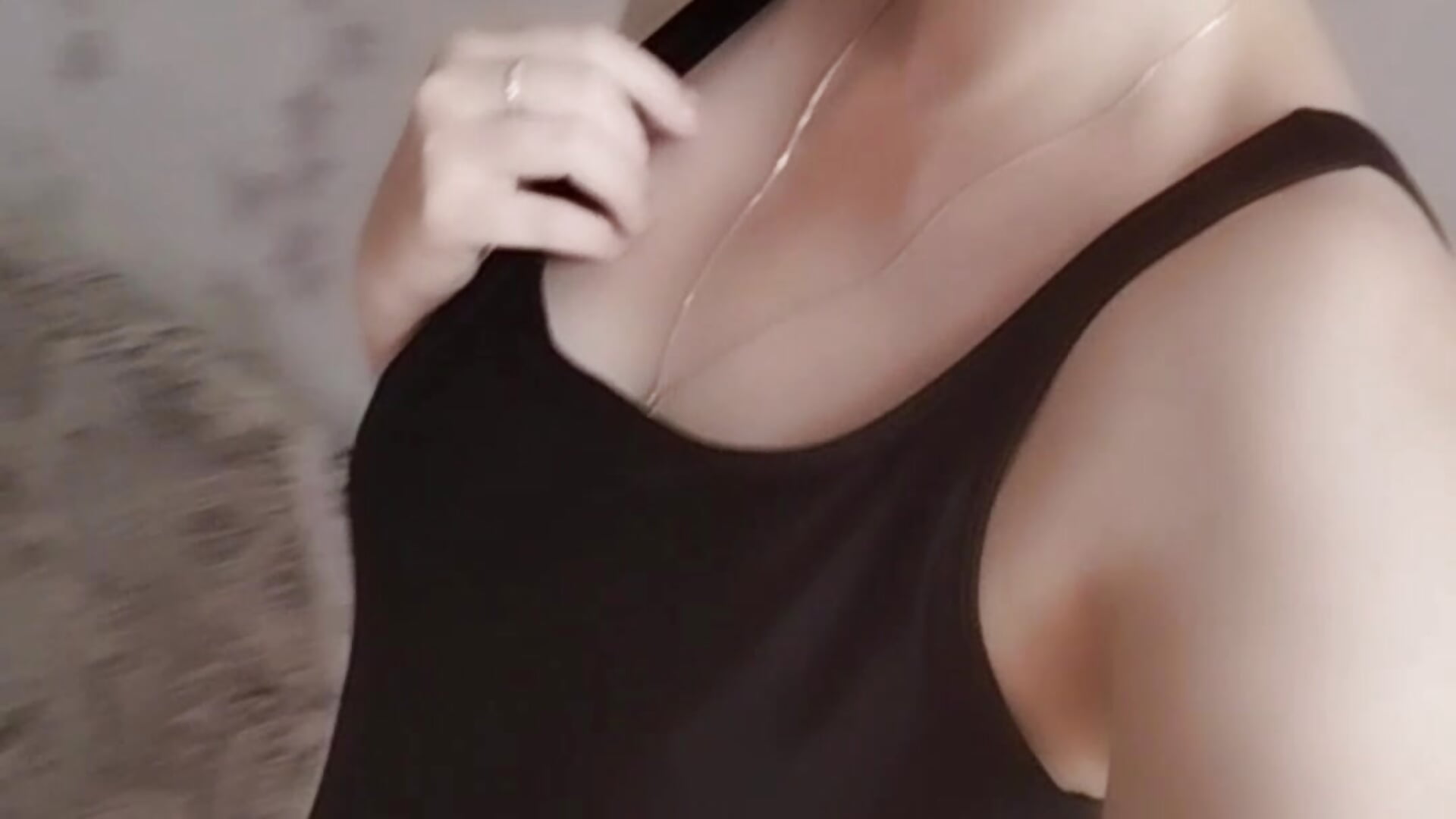 just me - video oleh MariSean kamera model