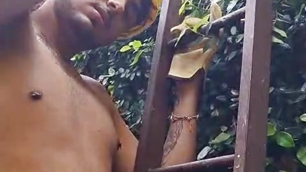 How's my construction worker costume? Let's have some fun!– Markk_Angel kameramodell videója