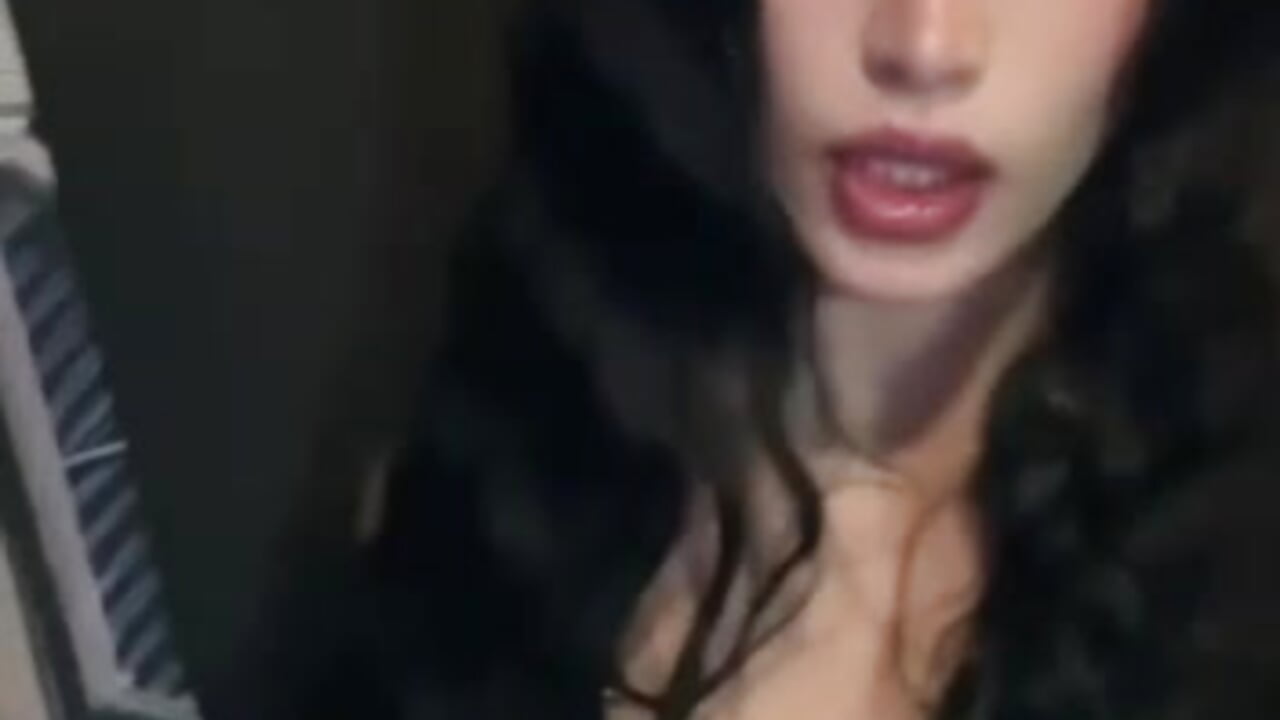 ❤ – video modela na kameri mia_rossee111