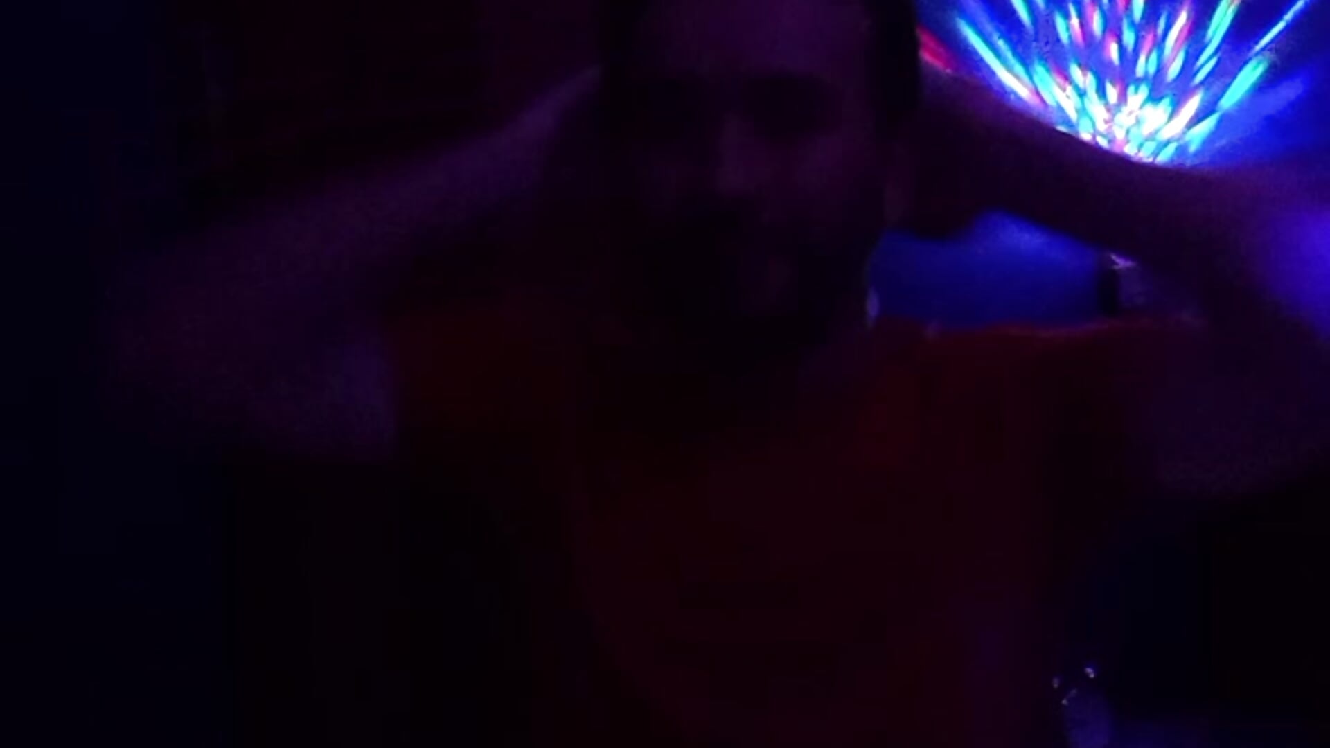 Sensualizando de cueca branca!!! – video od StripperBond