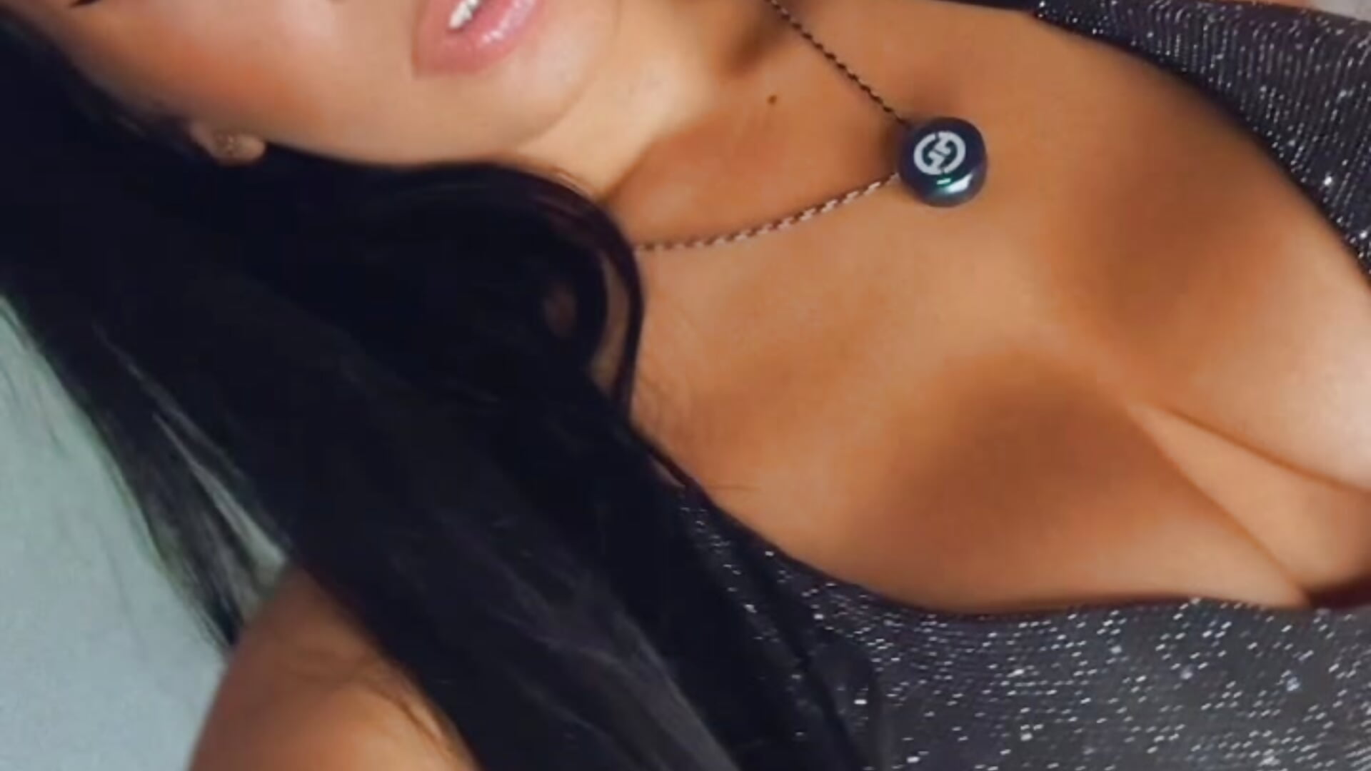 Miauuuu🐈‍⬛ - video di VanessaaBlair modella di cam