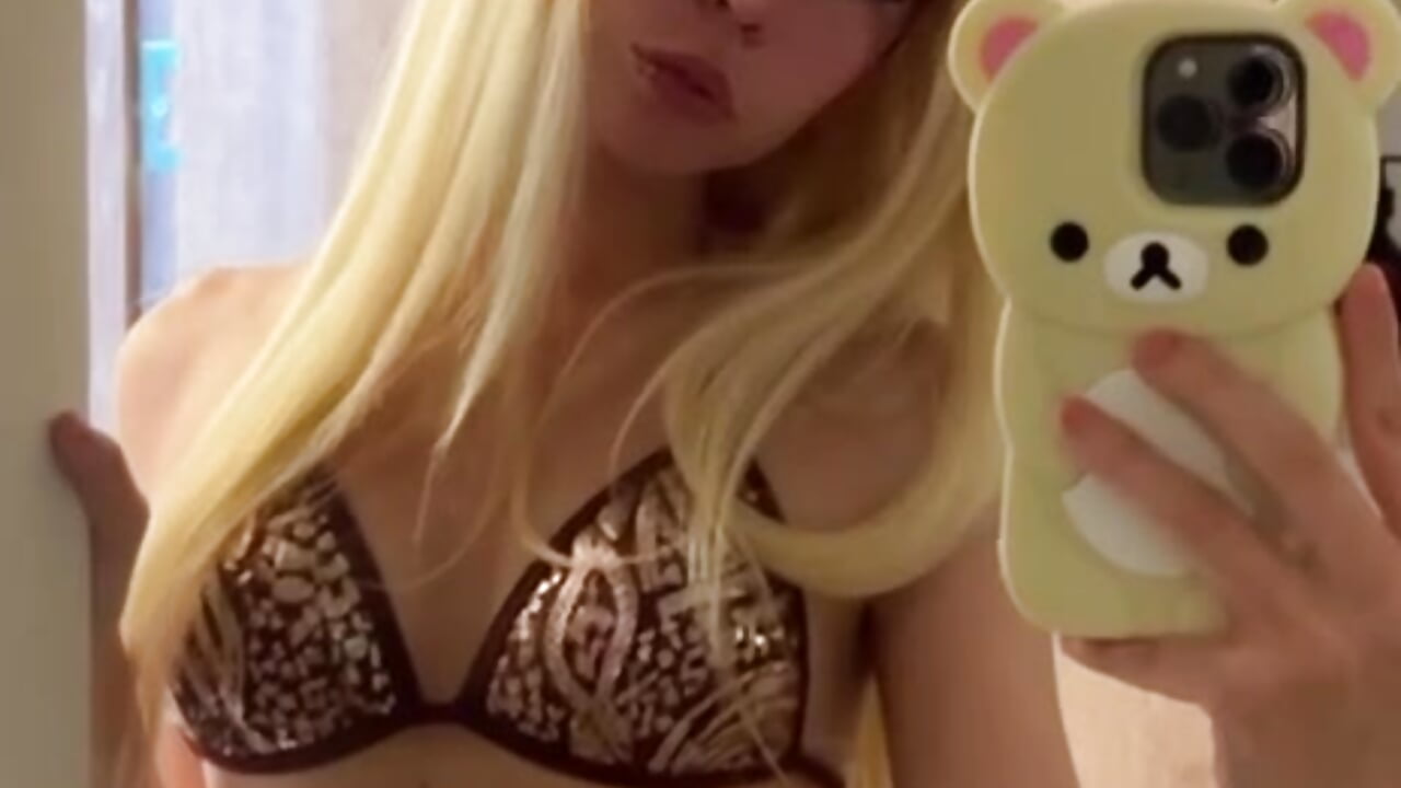 ˚˖𓍢ִ໋❀ Hi ˚˖𓍢ִ໋❀ — filmik lauprincess, modela(-lki) na kamerkach