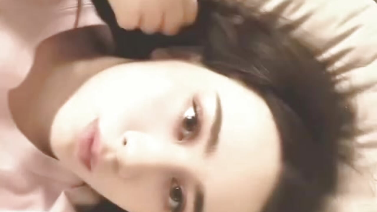 look at me <333 - วิดีโอโดย VanessaBarbella โมเดลแคม