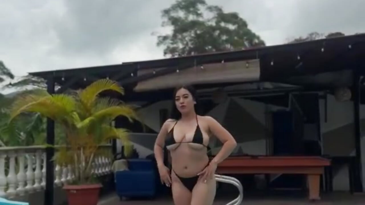 hi love, welcome I'm ammy – video od webkamerové modelky AngelsOnline